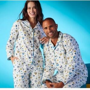Disney Pajamas PJ's Hanukkah Mickey & Friends Holiday 2 Piece Set Sleep nwt